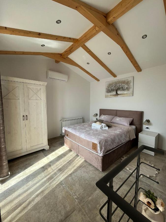 Apartman Sara S Pogledom Na More Lovran Kültér fotó